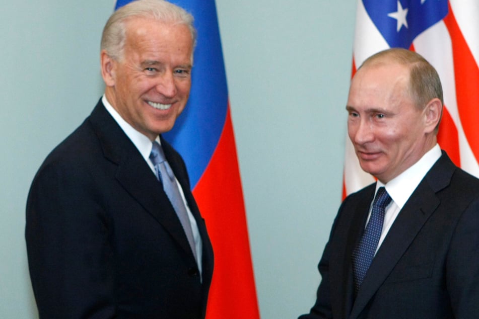 Hier sind die Mienen der beiden Staatschefs noch freundlich. Doch hinter den Kulissen scheint es zwischen Joe Biden (78, USA) und Wladimir Putin (68, Russland) zu brodeln.