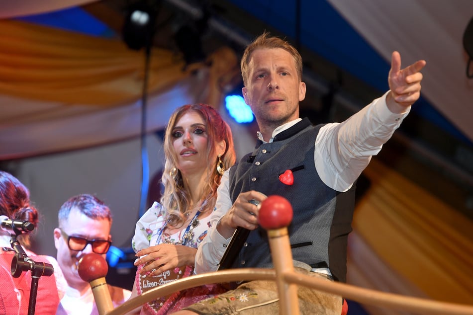 Cathy Hummels mit Comedian Oliver Pocher (47) auf dem 190. Oktoberfest.