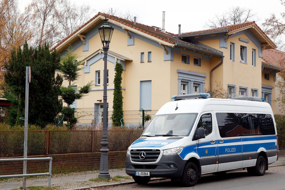 Diese Villa in Berlin-Neukölln muss geräumt werden.