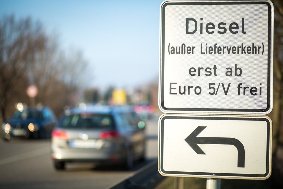 Das Urteil über die Zulässigkeit von Diesel-Fahrverboten soll am kommenden Freitag fallen. (Symbolbild)