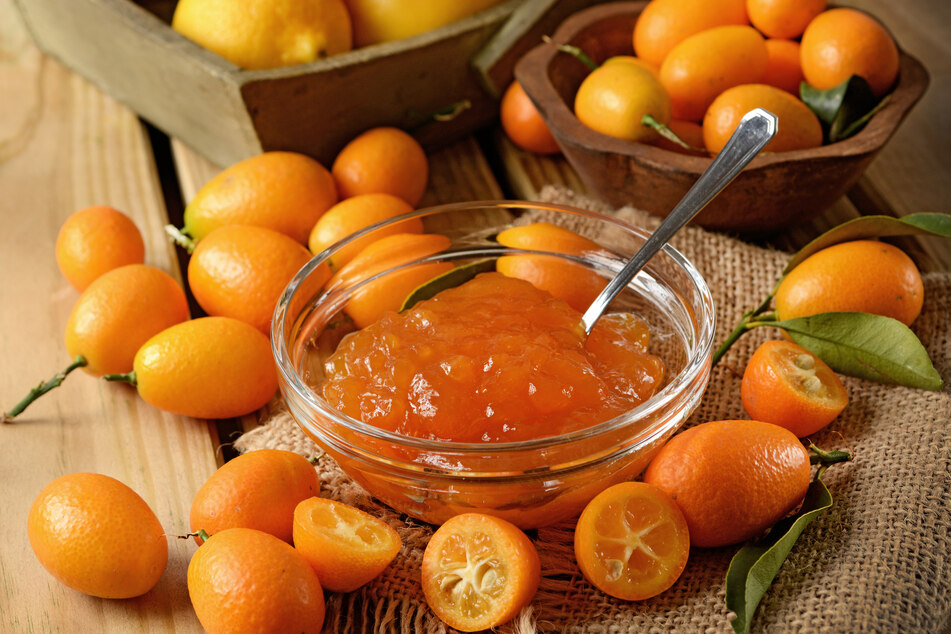 Die sogenannten "goldnen Orangen" bzw. Kumquats von Korfu sind perfekt für Marmeladen, Schnaps und Eisspezialitäten.