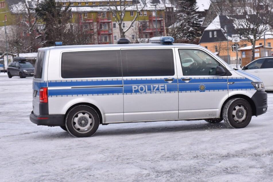 Die Polizei kontrollierte zwischen Weihnachten und Neujahr am Ski-Hang in Altenberg.