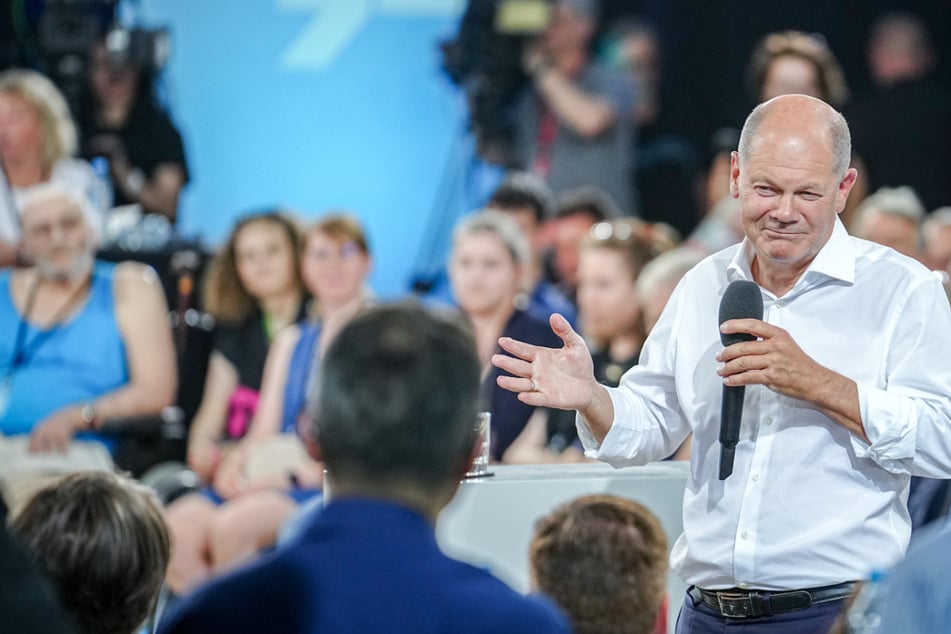 Scholz gibt bei Bürgergespräch merkwürdige Antwort: "Frage für einen Freund"