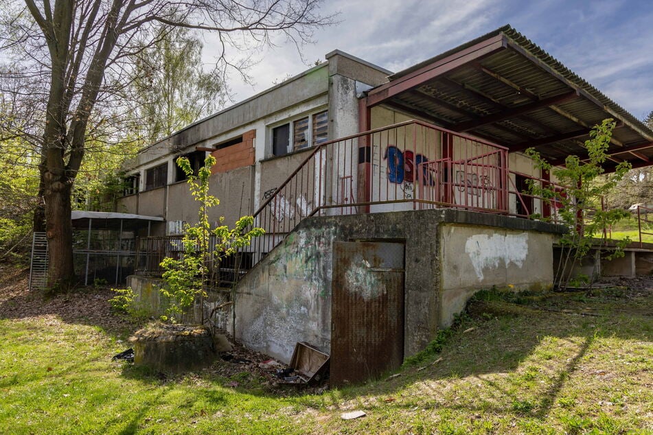 Nach mehr als 30 Jahren Verfall: Die Zukunft für das "Geisterhaus" in der Max-Türpe-Straße steht weiter in den Sternen.