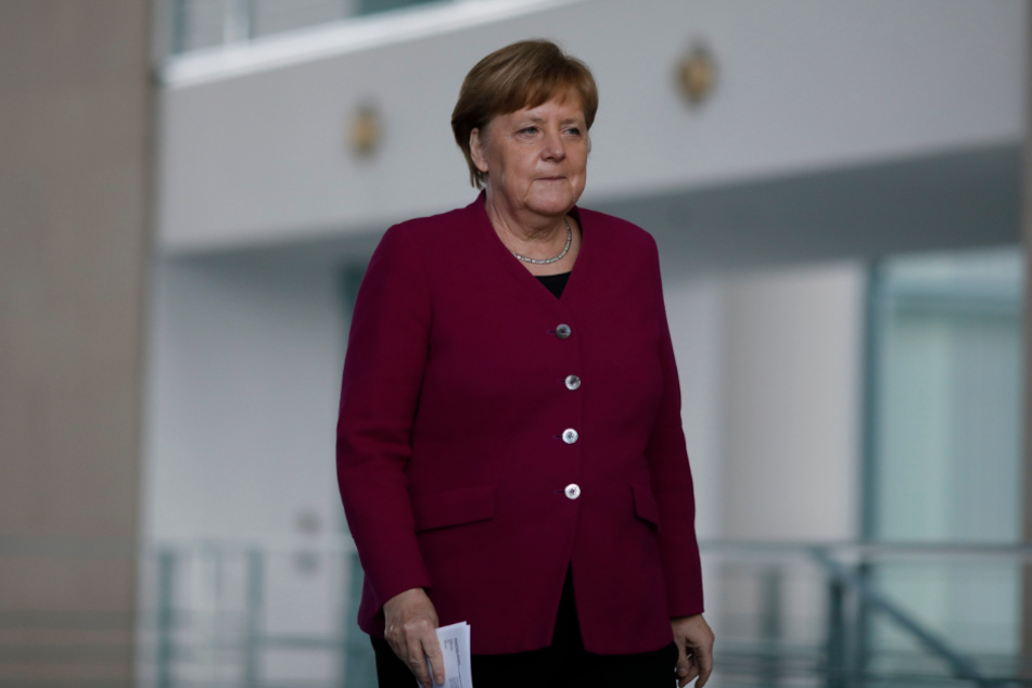 Bundeskanzlerin Angela Merkel (65, CDU).