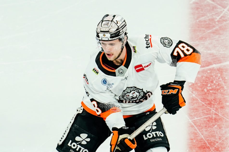 Für die Frankfurter Löwen kommt Dominik Bokk (25) auf 51 Tore und 66 Vorlagen in 142 Partien.