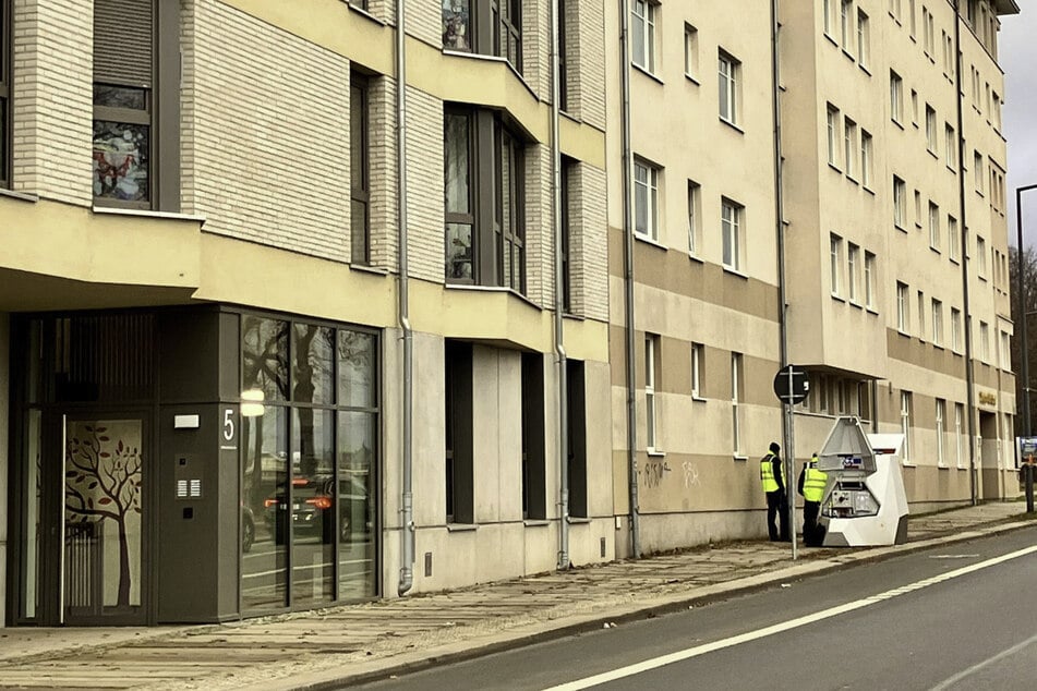 An seinem neuen Einsatzort überwacht der Enforcement-Trailer Tempo 30.