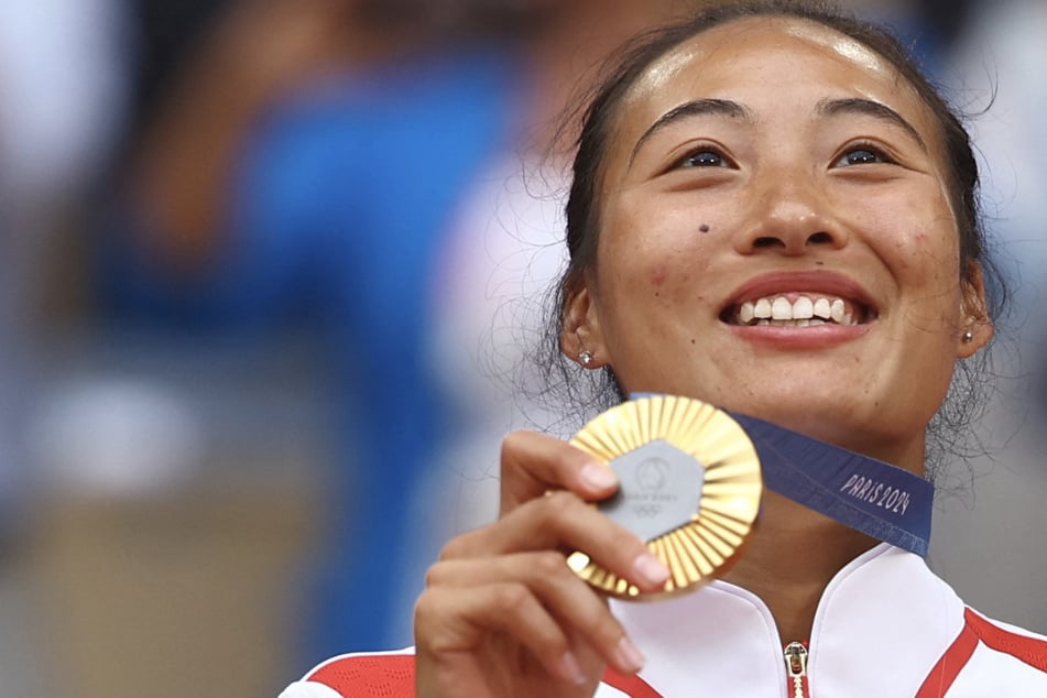 Paris Olympics: China's Zheng Qinwen triumphs in tennis final after Emma Navarro insults