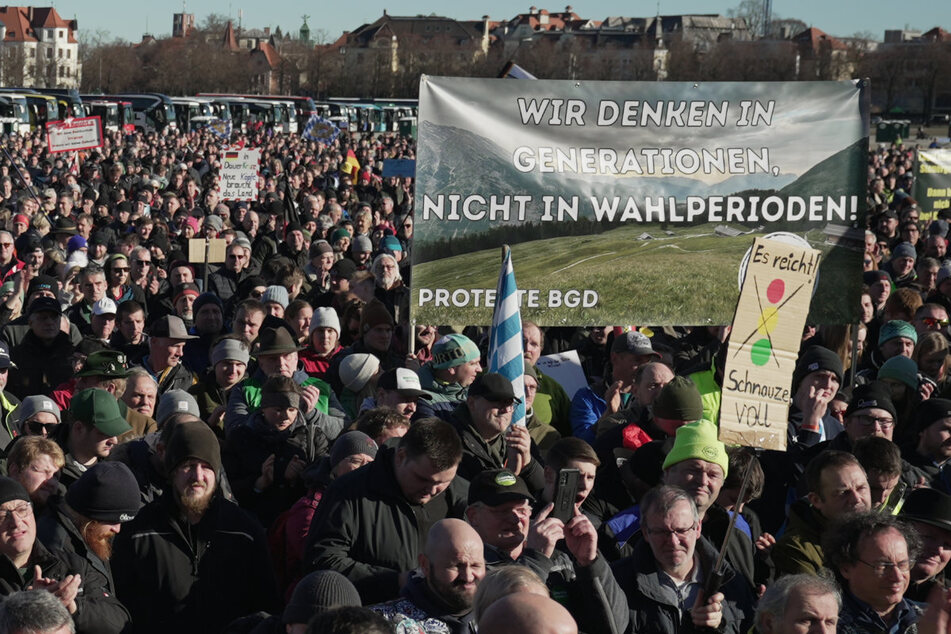München: Deutlich weniger als erwartet: 10.000 Menschen demonstrieren in München gegen Sparpläne des Bundes