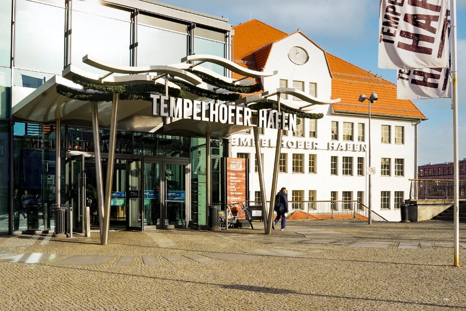 Der Tempelhofer Hafen Berlin feiert von Freitag (4.10.) bis Sonntag (6.10.) Geburtstag mit jeder Menge Aktionen für Groß und Klein.