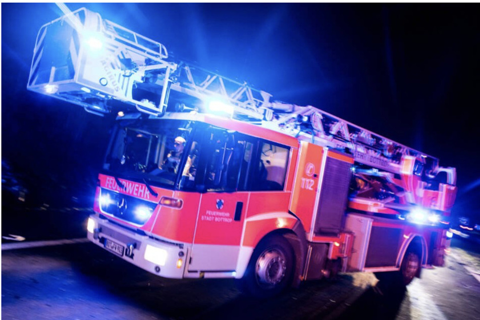 Zahlreiche Einsatzkräfte der Feuerwehr mussten ausrücken, nachdem eine Spielhalle in Sachsen-Anhalt in Brand geraten war. (Symbolbild)