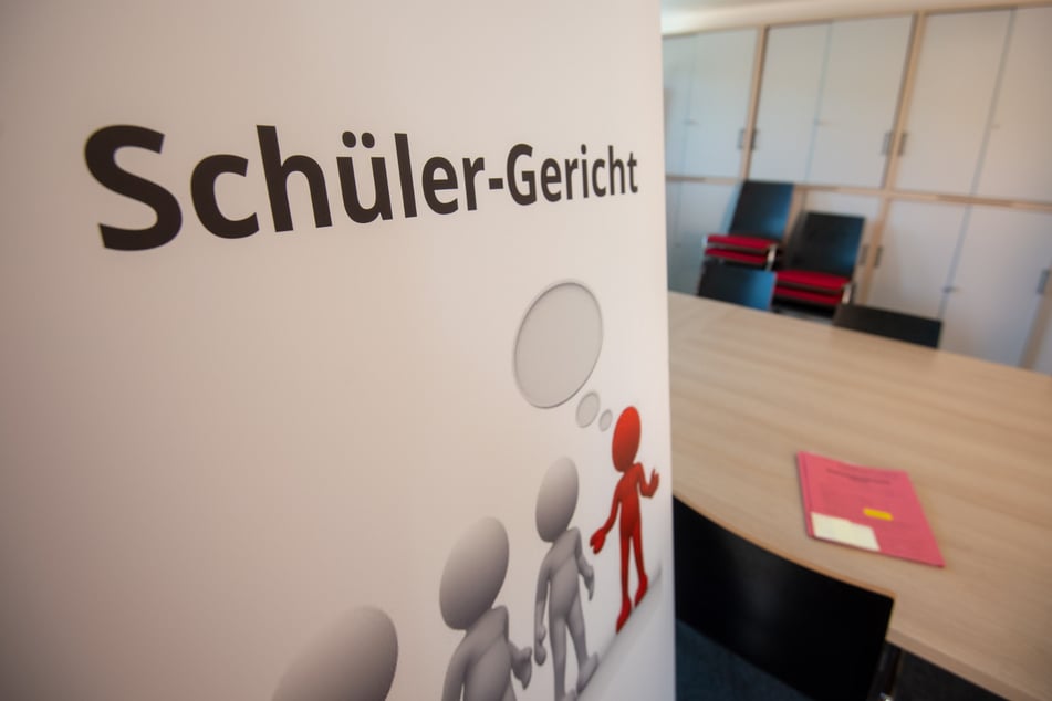 Schülerrichter haben häufig einen guten Einfluss auf Gleichaltrige und gelten daher als erfolgreiches Präventions-Instrument. (Archivbild)