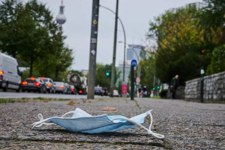 Am Donnerstag berät der Senat darüber, wie die erweiterte Maskenpflicht in der Hauptstadt umgesetzt werden soll. (Symbolfoto)