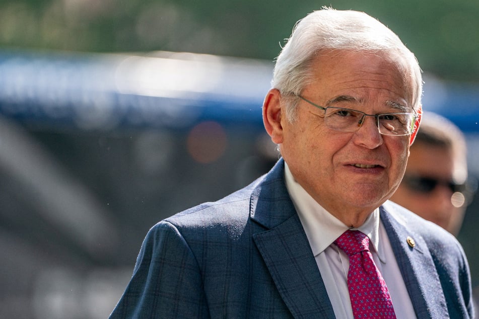 Senator Bob Menendez makes moves to run as Independent while on trial for corruption