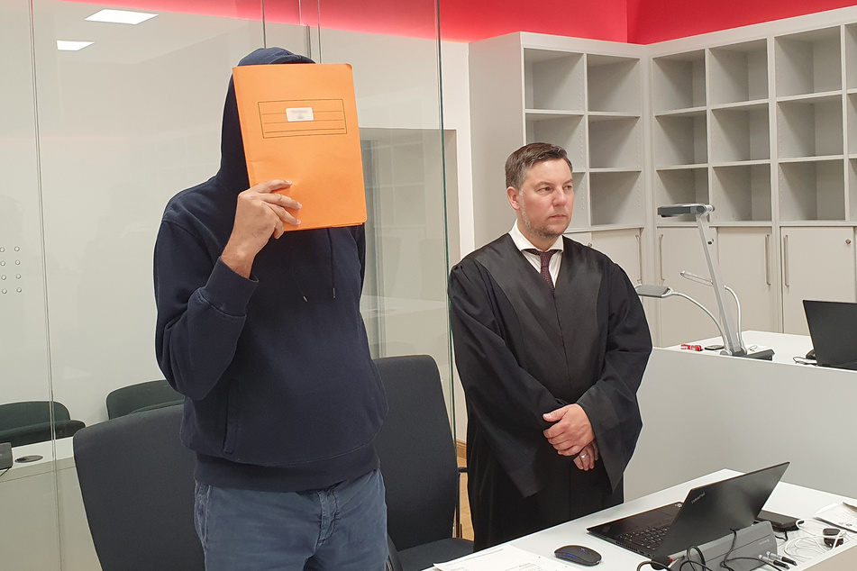 Er hat Landsleute in Deutschland ausgespäht: Spion zu Bewährungsstrafe verurteilt