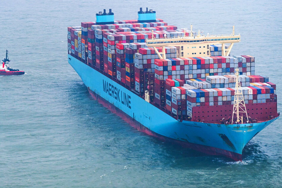 Das Containerschiff "Mumbai Maersk" hat sich Anfang Februar vor der ostfriesischen Insel Wangerooge festgefahren.