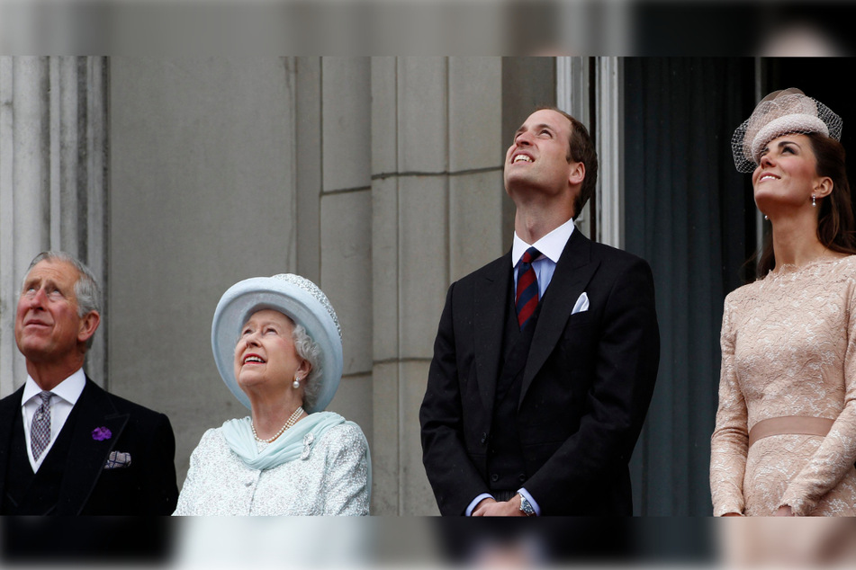 The royals marked the first Mother's Day after the death of Queen Elizabeth II (second from l.) with a photo of her and King Charles (l.). Prince William and Princess Kate (r.) also shared a photo of their family with her great grandchildren.