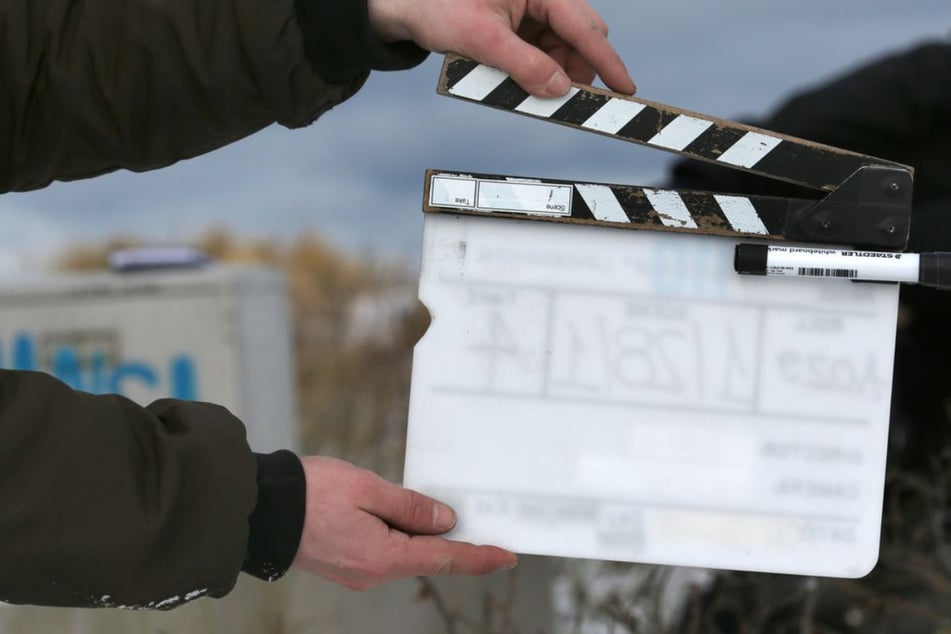 Von Fußball-Fan bis Stripper: 1200 Komparsen für TV-Serie gesucht, so läuft das Casting