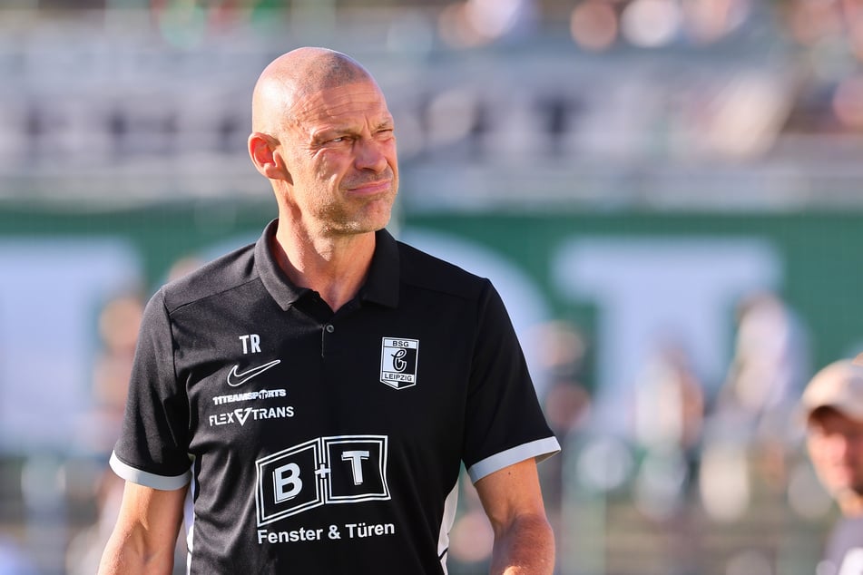 Chemie Leipzigs Trainer Alexander Schmidt muss ganz dringend seine Offensive in Gang bringen.