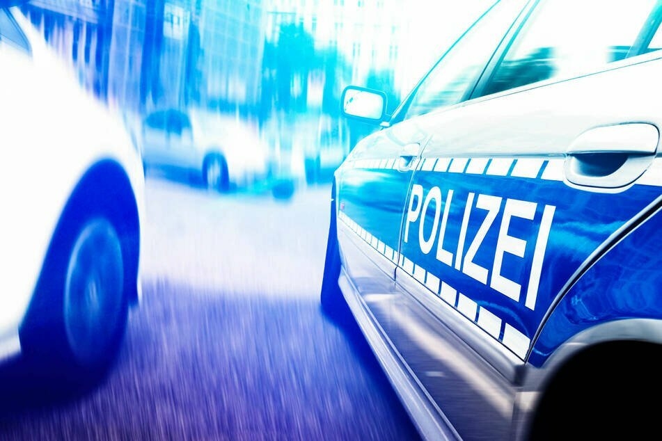 15-Jähriger flüchtet mit BMW vor Polizei: Vier Verletzte und 200.000 Euro Schaden