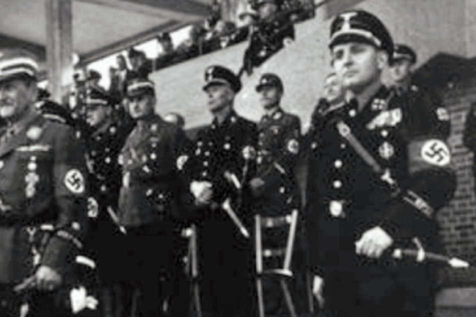 Das Archivfoto zeigt den Industriellen Willy Sachs in SS-Uniform (Archivbild).