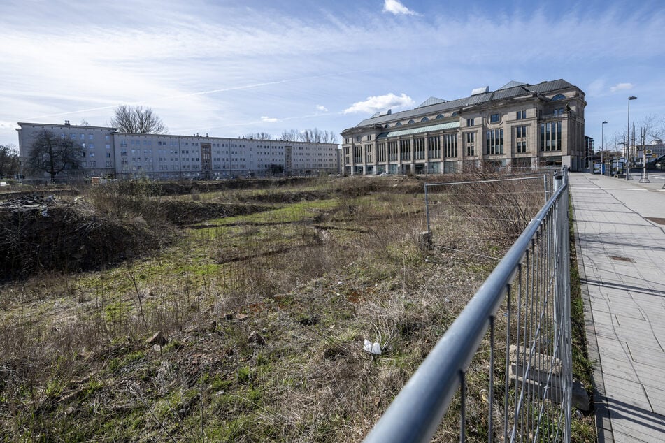 Chemnitz: Wieder freie Sicht aufs Loch am Chemnitzer Tietz
