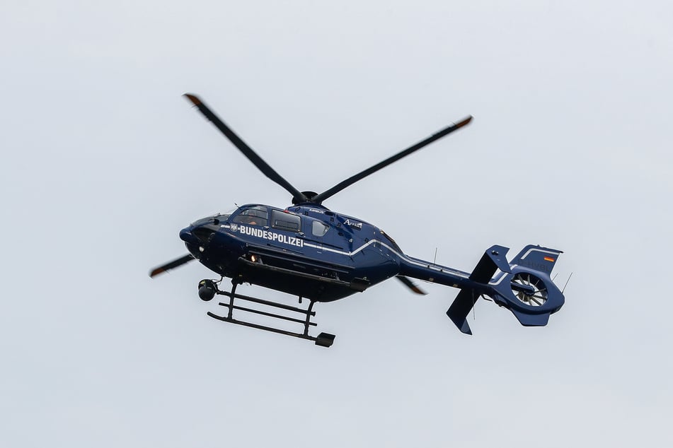 Die Besatzung des Hubschraubers der Bundespolizei soll zehnmal geblendet worden sein. (Archivbild)
