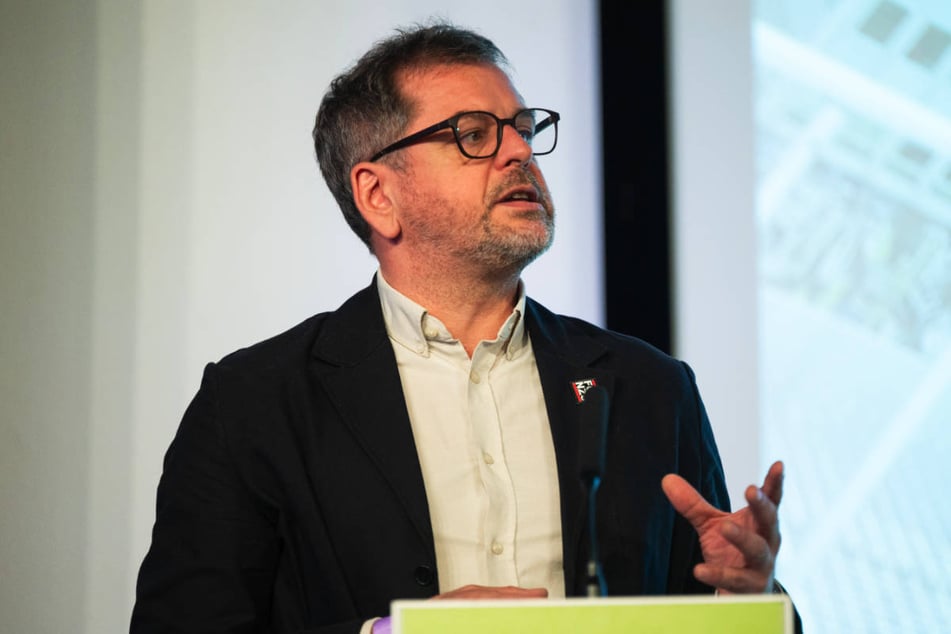 Fraktionschef Werner Graf (46, Grüne) hat am Montagabend in seiner Rede auf dem kleinen Parteitag noch einmal für die Koalition geworben.