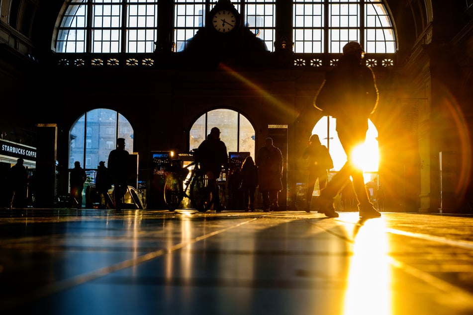 Ab Ende 2027 soll dann auch die Haupthalle im Hauptbahnhof umgebaut werden.