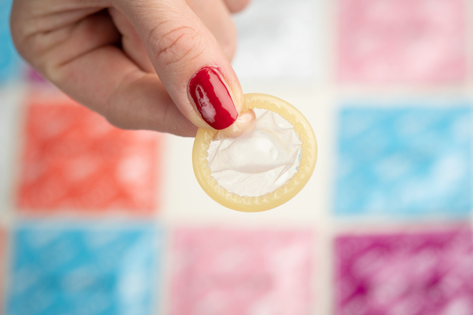 Magnum-Größe bedeutet bei Kondomen eine Breite von 60 mm und eine Länge von 212 mm. (Symbolbild)