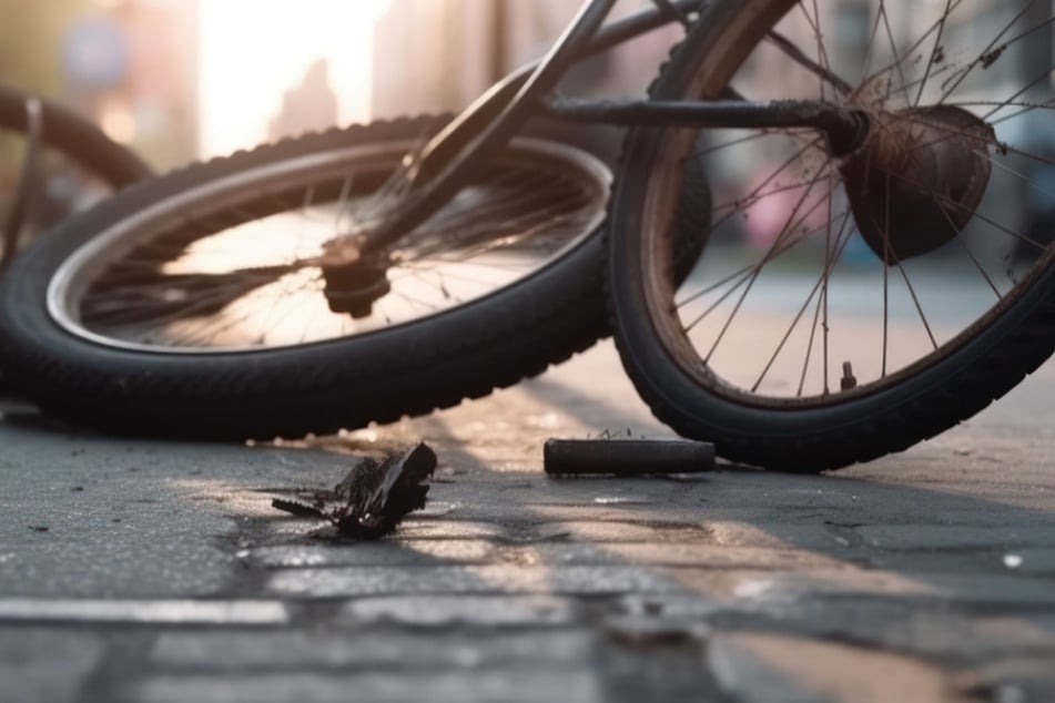 Der 15-jährige Fahrradfahrer musste in ein Krankenhaus gebracht werden. (Symbolfoto)