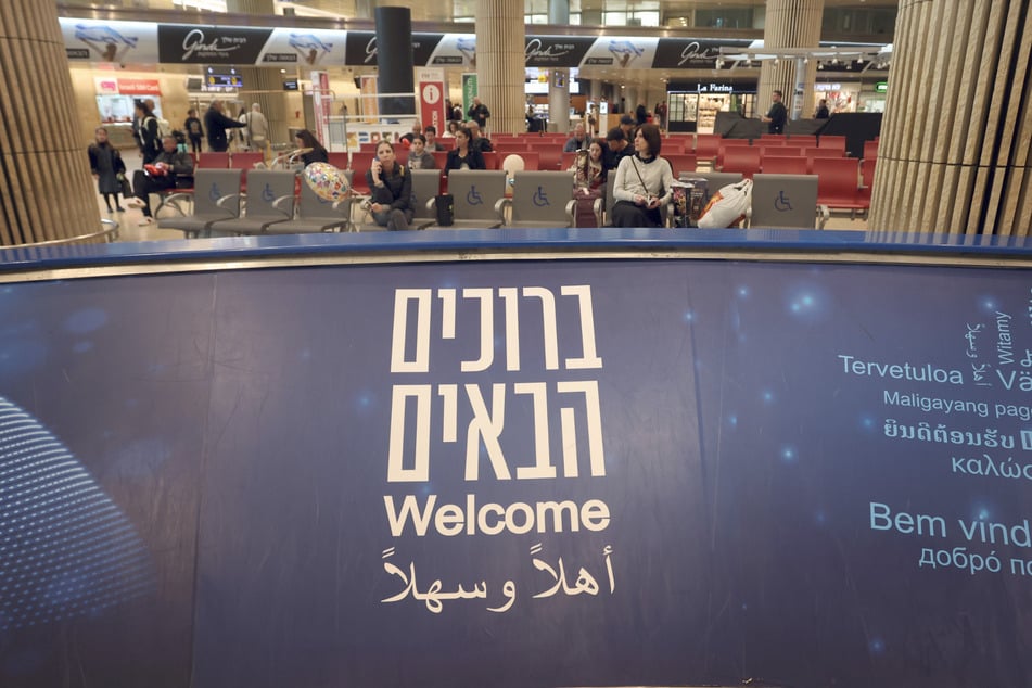 In Israel beginnen am Sonntag zweiwöchige Schulferien zum jüdischen Pessach-Fest. Es wird mit einem hohen Besucheraufkommen am Flughafen gerechnet.