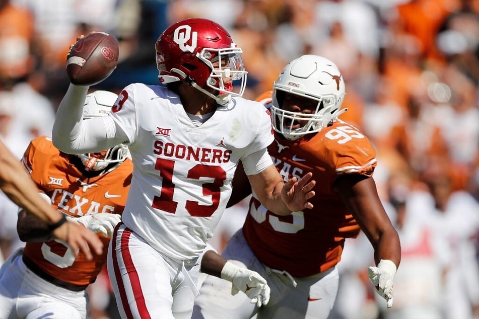 Texas and Oklahoma football dip out of Big 12 for SEC ahead of schedule