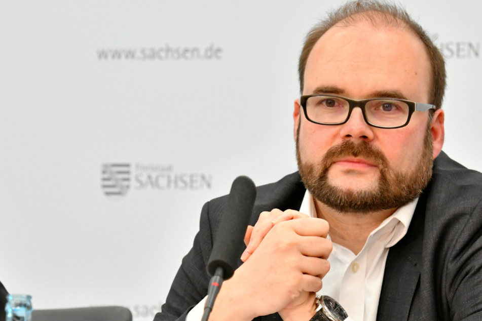 An alle verzweifelten Eltern und Schüler: Kultusminister schickt Beruhigungsbrief