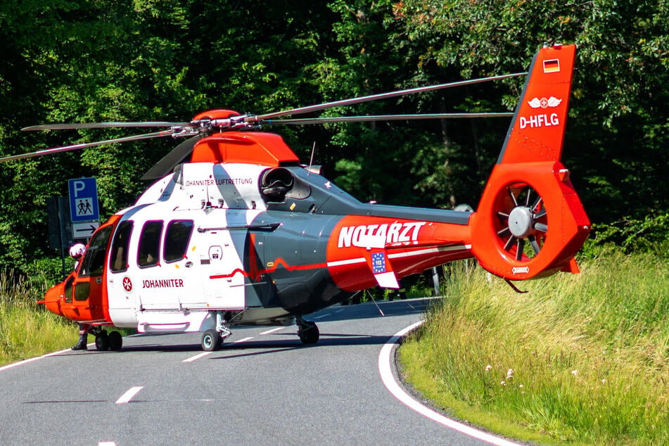 Ein Rettungshubschrauber transportierte den Mann in eine Frankfurter Klinik.