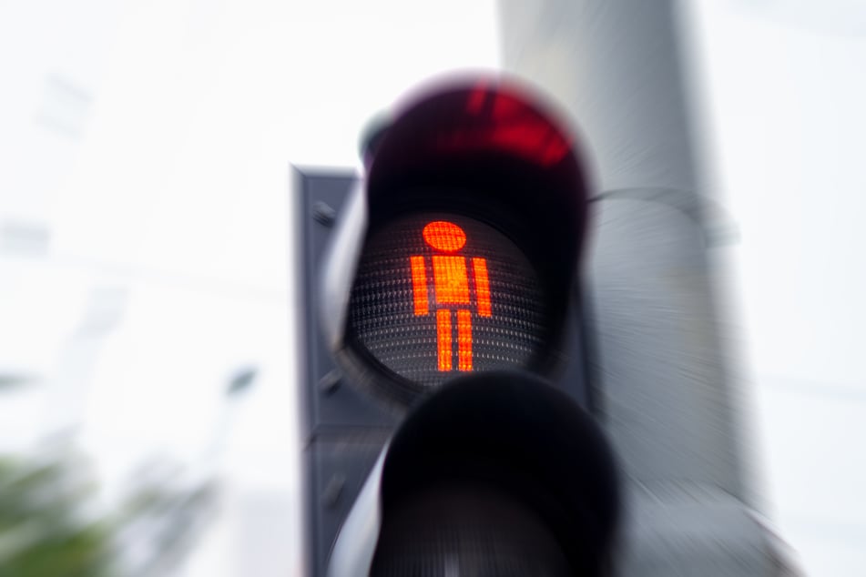 Der Unfall geschah an einer Fußgängerampel. (Symbolfoto)