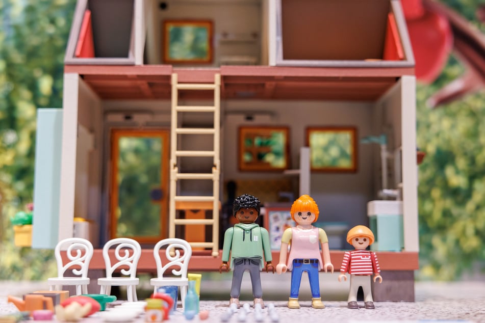 Figuren aus der "Tiny Haus Spielwelt" von Playmobil bestehen im Schnitt zu mehr als 80 Prozent aus recycelten und biobasierten Materialien.