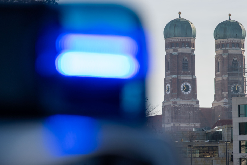 Die Polizei schätzte den entstandenen Sachschaden bei beiden Unfällen auf über 125.000 Euro. (Symbolbild)