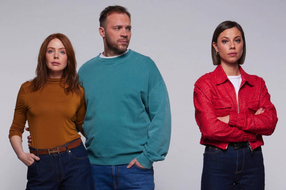 Erik steckt weiterhin im totalen Gefühlschaos und kann sich nicht zwischen Toni (l.) und Matilda entscheiden.