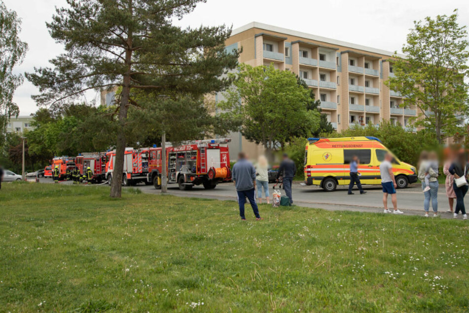 Brennender Kinderwagen im Plattenbau: Haus unbewohnbar