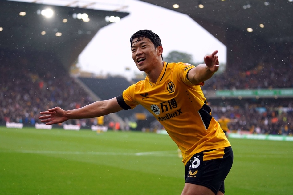Hee-chan Hwang (25) hat Grund zum Jubeln! Der Koreaner konnte bei den Wolverhampton Wanderers in vier Einsätzen bereits drei Mal netzen.