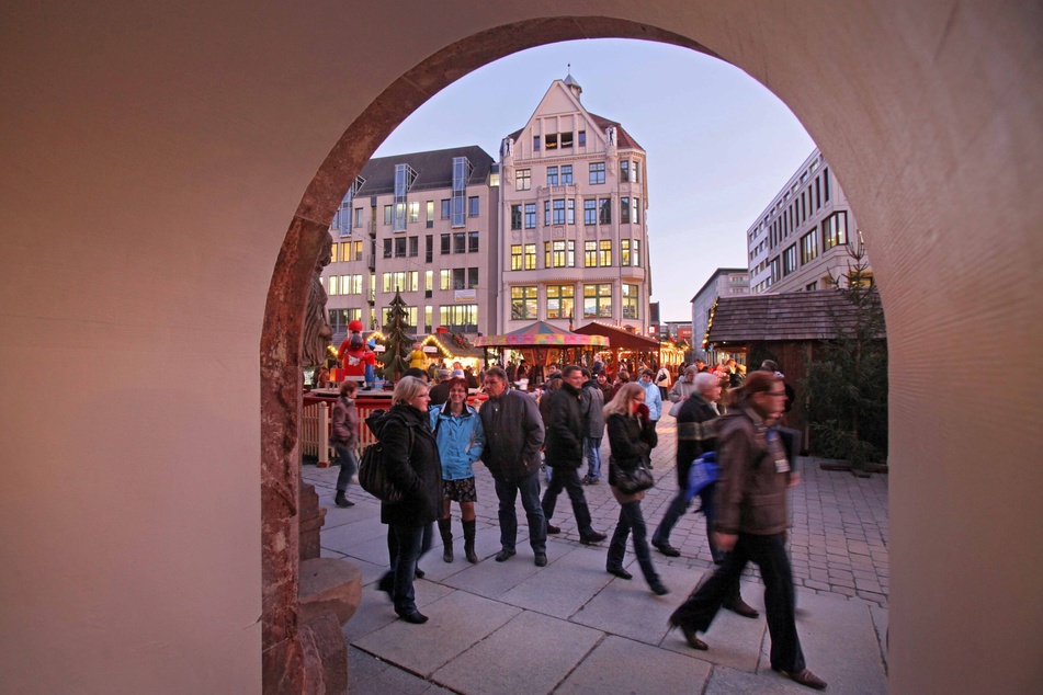 Bei einer Stadtführung könnt Ihr Chemnitz als Adventskalender erleben.