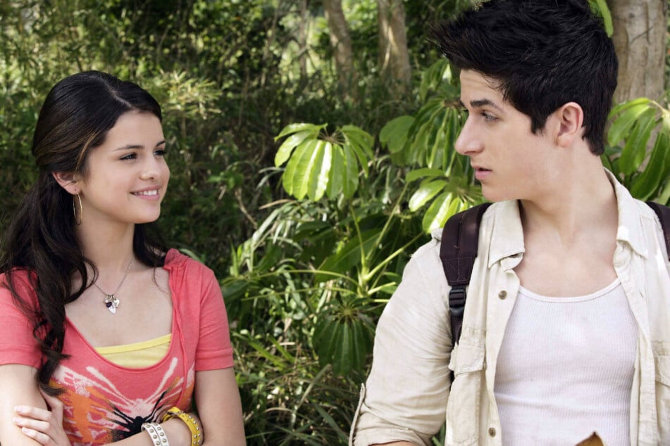 Selena Gomez (l.) and David Henrie in Wizards of Waverly Place: The Movie in 2009.