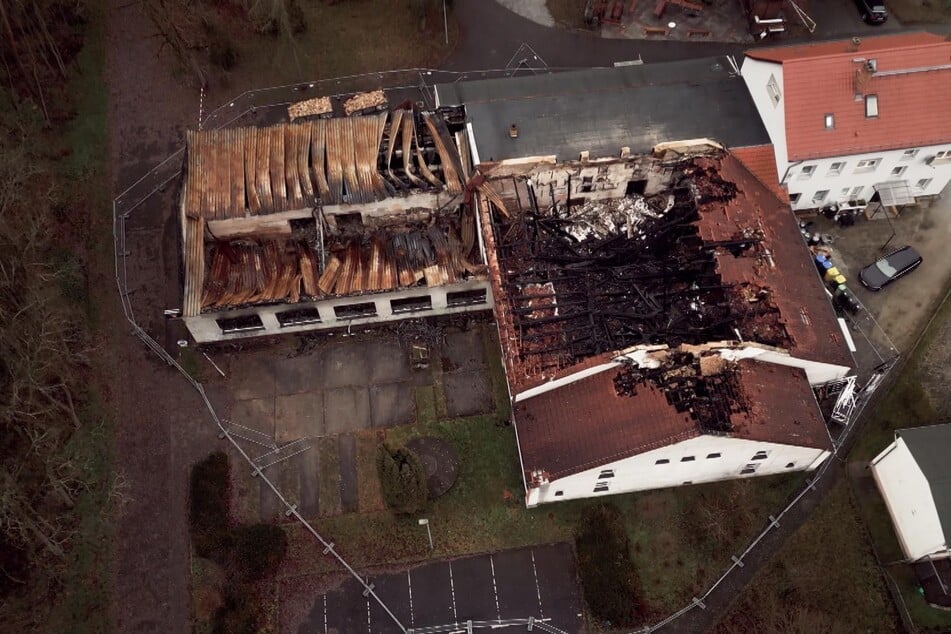 Das Vereinshaus in Altdöbern (Brandenburg) wurde durch den Brand-Anschlag völlig zerstört.