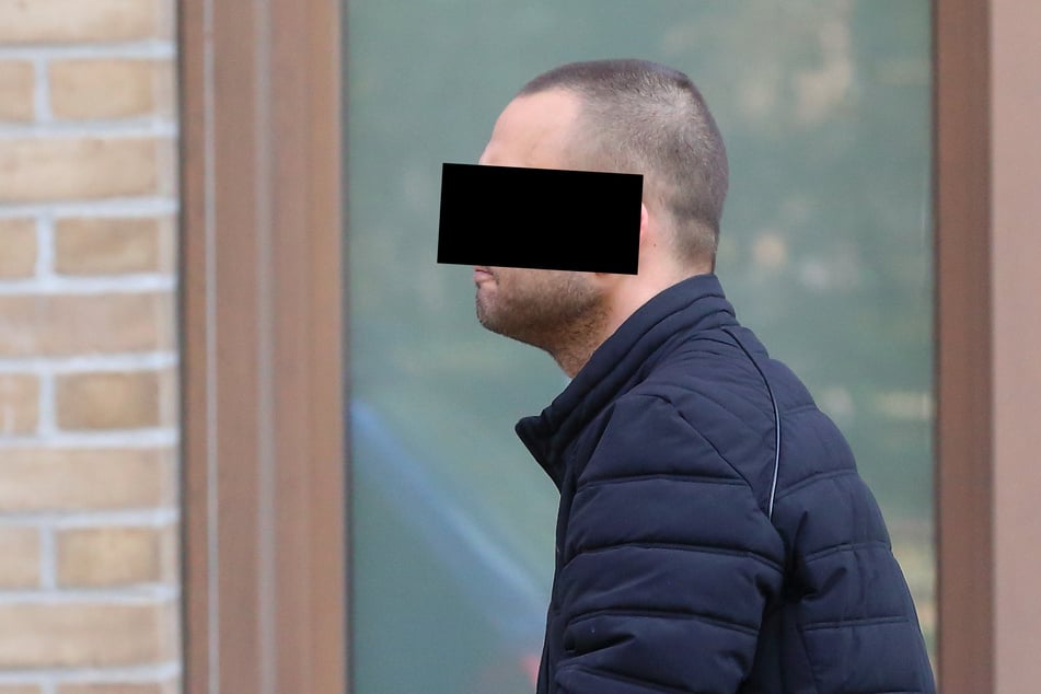 Der unglückliche Einbrecher (38) landete schließlich in Untersuchungshaft.