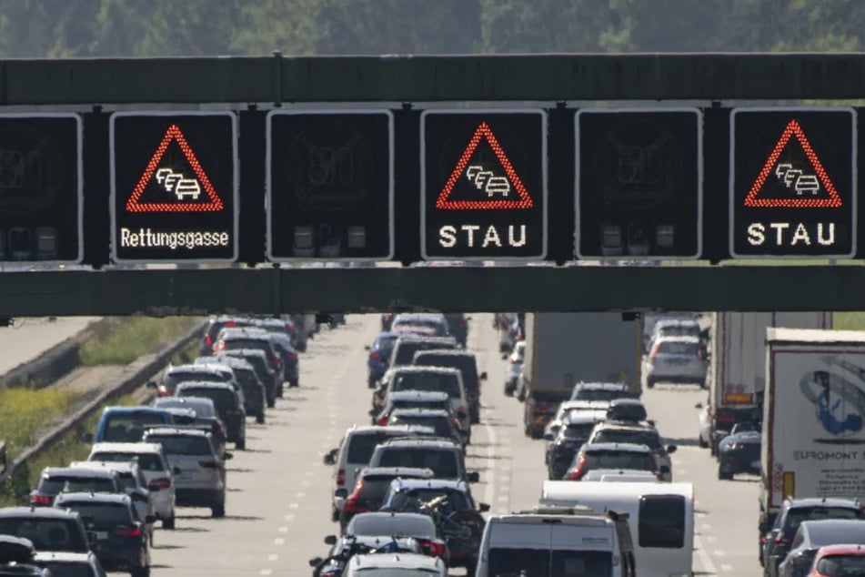 Ein tödlicher Unfall hat sich am Dienstagabend auf der A4 bei Erfurt ereignet. (Symbolfoto)