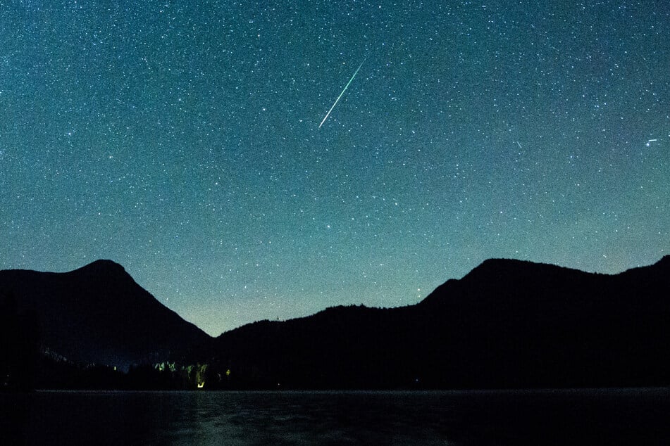 Asteroiden & Meteoriten: Schnell, hell und selten: Leoniden-Sternschnuppen am Himmel