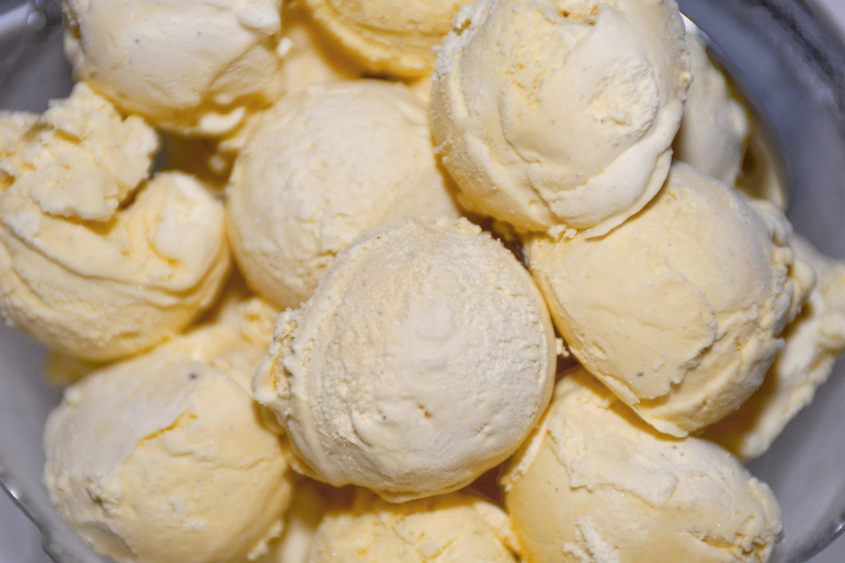 Standard vanilla ice cream is, without a doubt, the best flavor.
