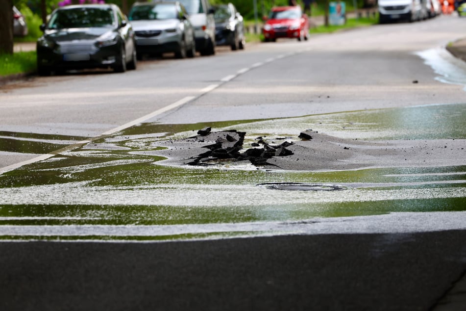 Der Marmstorfer Weg in Eißendorf ist momentan in beide Richtungen gesperrt.