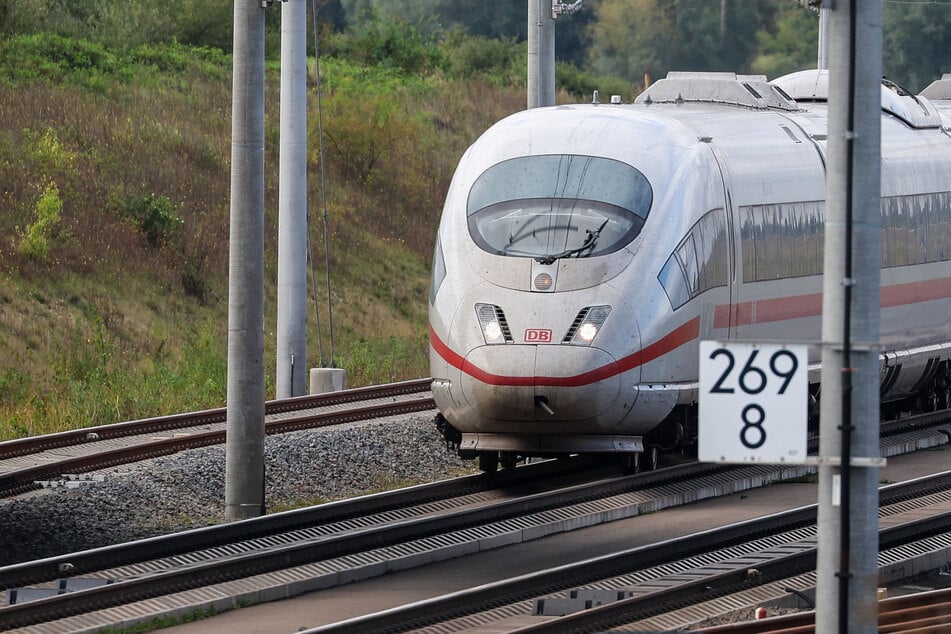 Kabel geklaut: Verspätungen und Ausfälle auf wichtiger ostdeutscher Zugstrecke